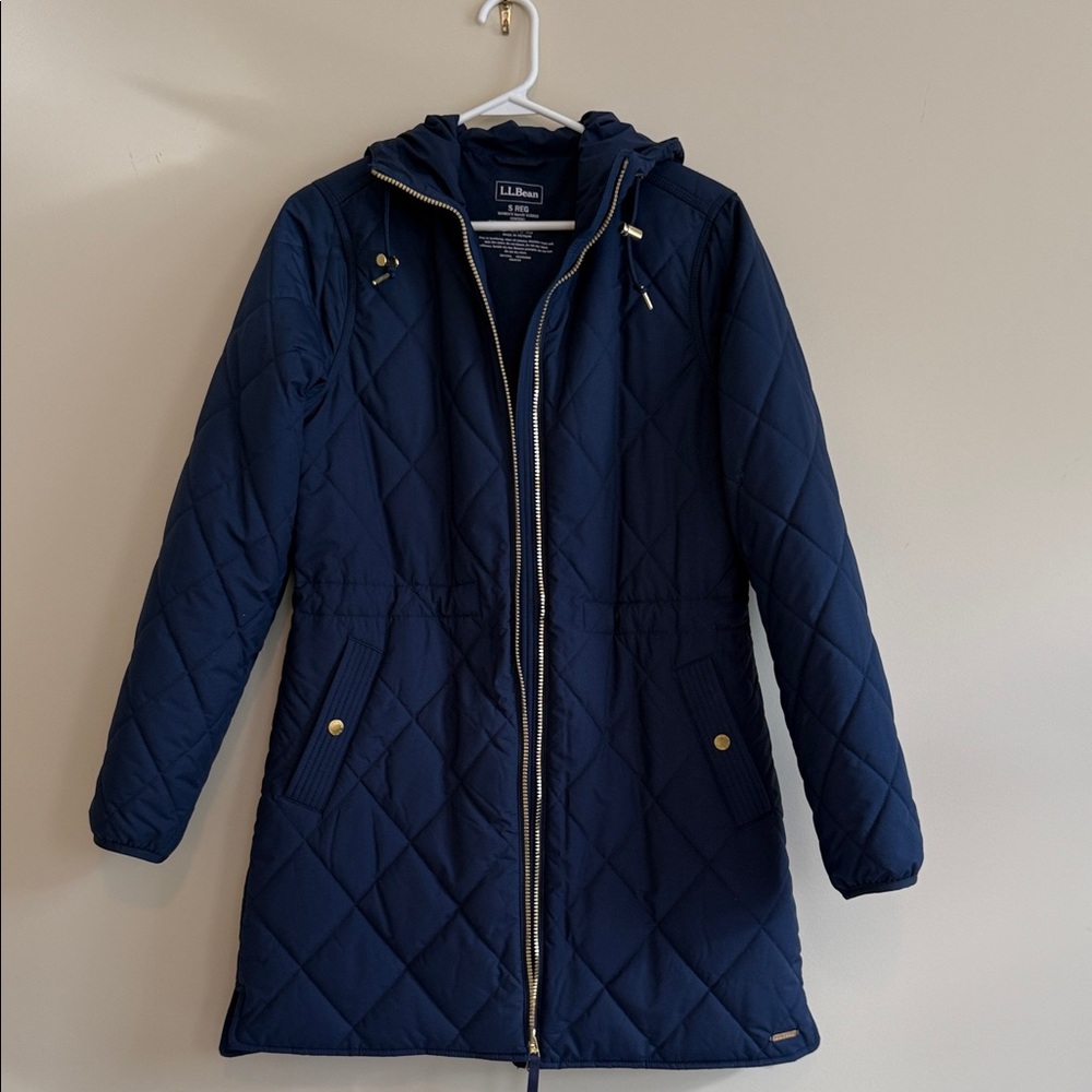 Women’s L.L. Bean, quilted jacket, nautical navy.